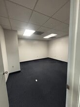 7850 NW 146th St, Miami Lakes, FL à louer Photo intérieure– Image 2 sur 2