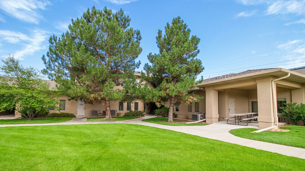 1371 E Hecla Dr, Louisville, CO à vendre - Photo de l’immeuble – Image 2 sur 33