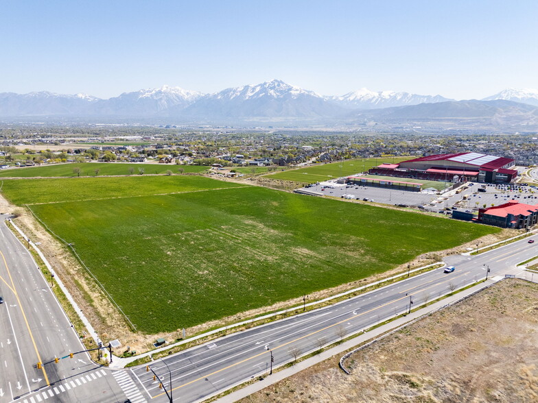 3823 Real Vista dr, Herriman, UT à louer - Photo de l’immeuble – Image 1 sur 5
