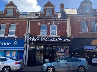 Plus de détails pour 76 High St, Barry - Local commercial à louer