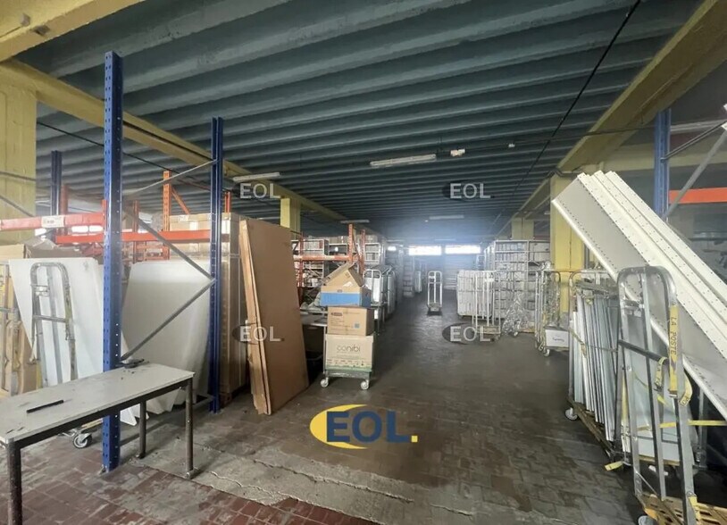 Local d’activités dans Bobigny à louer - Photo de l’immeuble – Image 2 sur 14