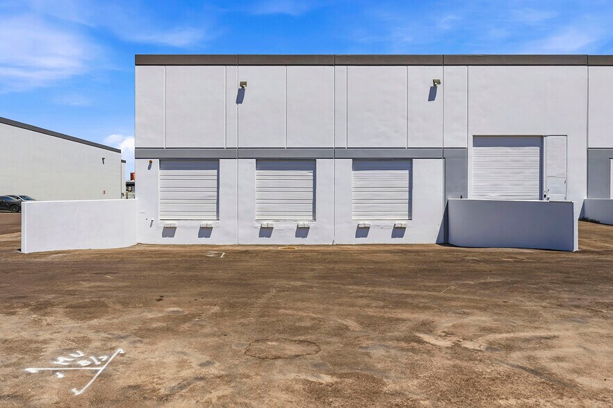 2246 S Central Ave, Phoenix, AZ à louer - Photo de l’immeuble – Image 3 sur 11