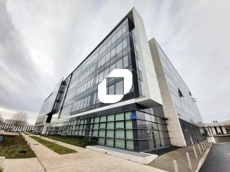 19 Rue D'Arcueil, Rungis à louer - Photo de l’immeuble – Image 2 sur 9