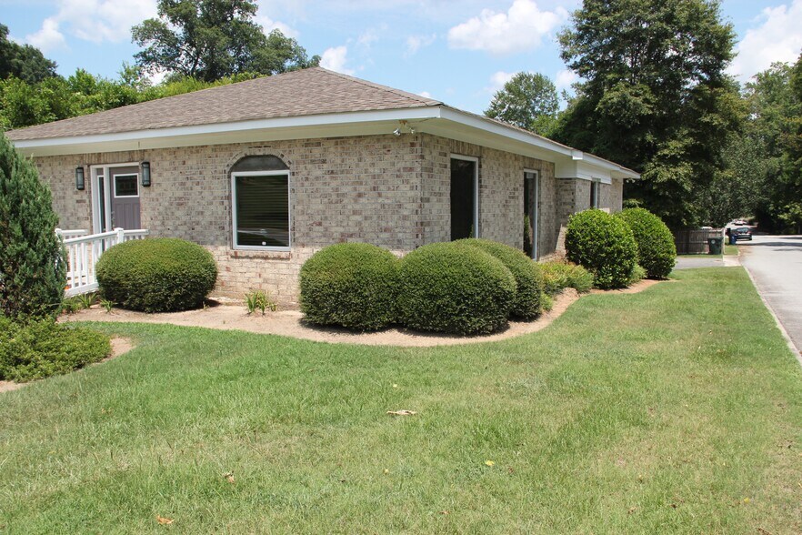 305 Pierce Ave, Macon-Bibb, GA à louer - Photo de l’immeuble – Image 1 sur 12