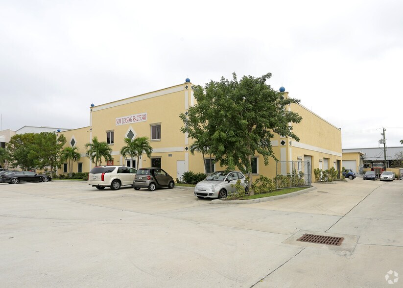 1550 N Andrews Ave, Pompano Beach, FL à louer - Photo de l’immeuble – Image 2 sur 15