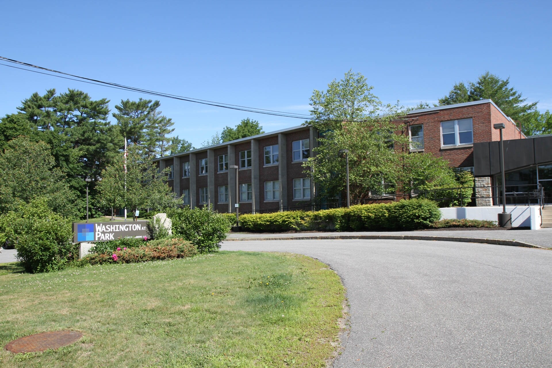 1356 Washington St, Bath, ME à louer Photo principale– Image 1 sur 20