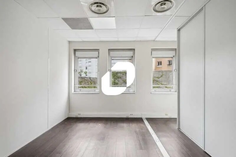 Bureau dans Villeurbanne à louer - Photo de l’immeuble – Image 1 sur 14