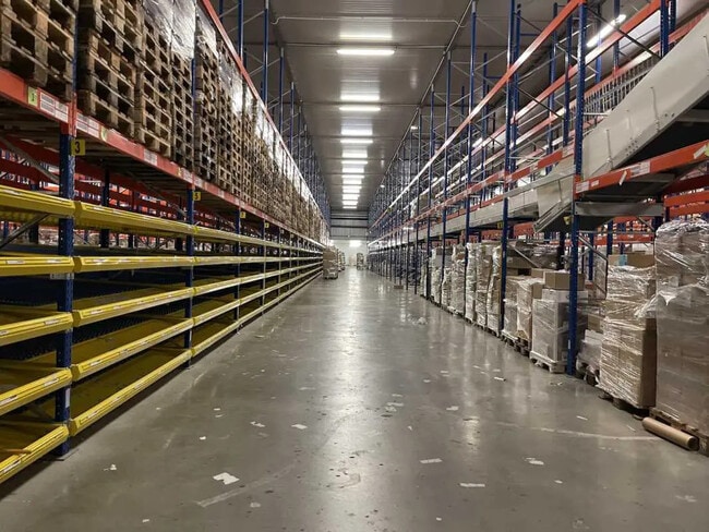 Plus de détails pour Industriel/Logistique à louer