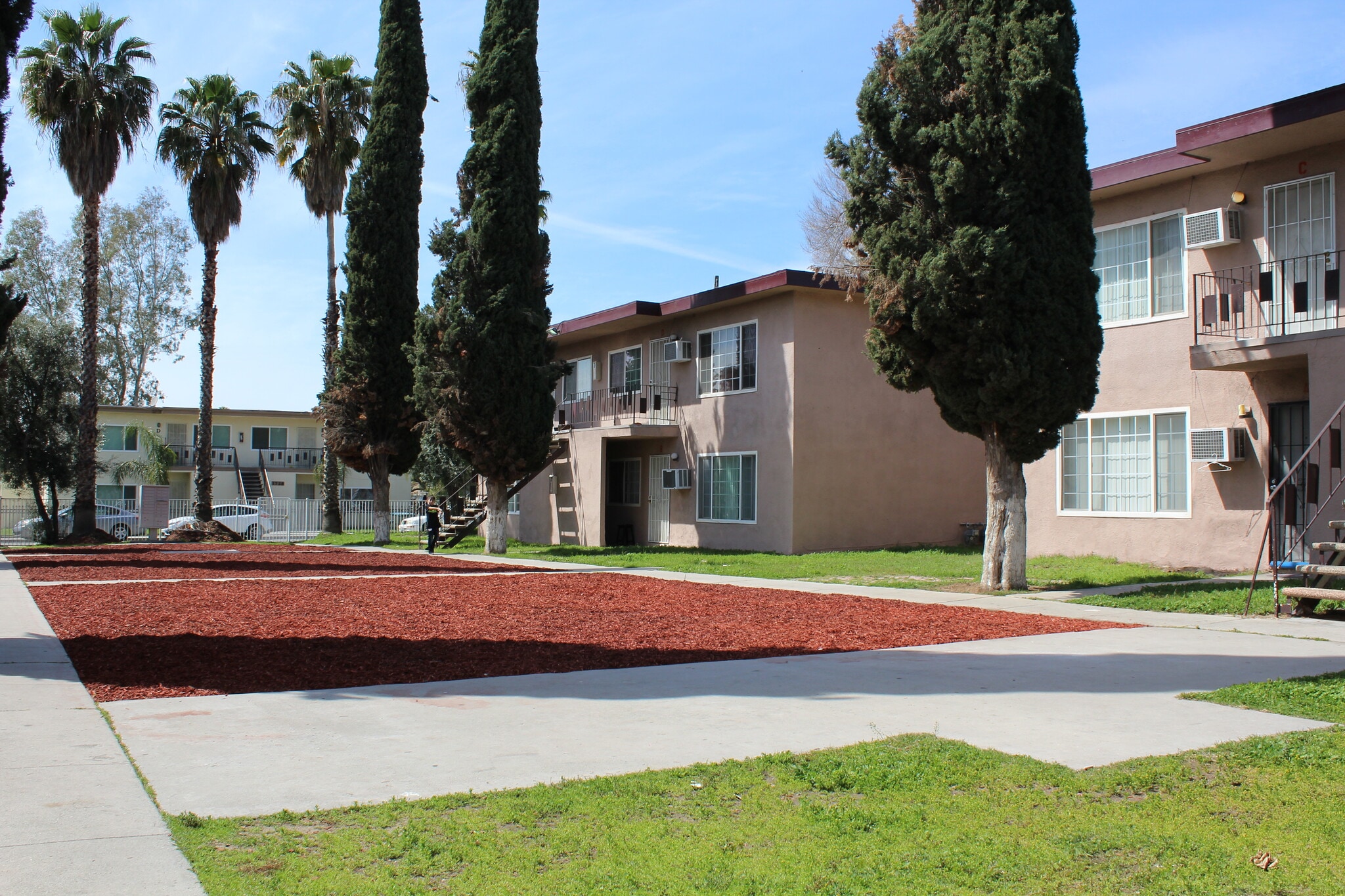 1721 N Fairfax Dr, San Bernardino, CA à vendre Photo principale– Image 1 sur 29