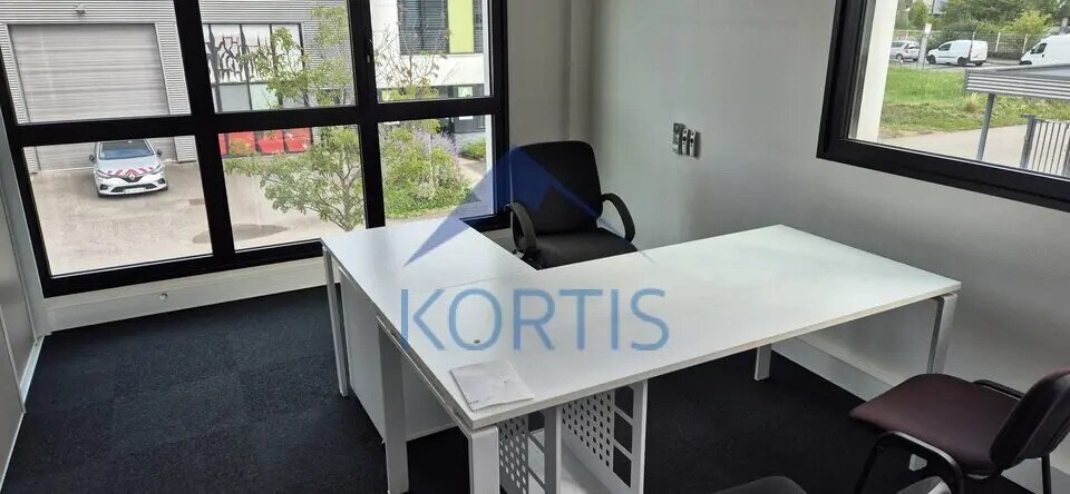 Local d’activités dans Vaulx-en-Velin à louer - Photo de l’immeuble – Image 3 sur 6