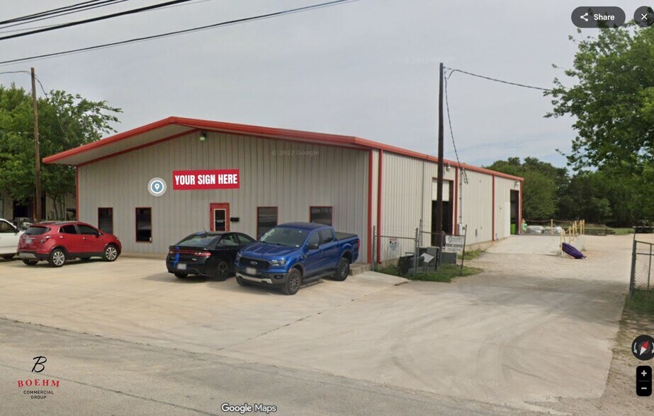 129 Industrial Dr, Boerne, TX à louer - Photo de l’immeuble – Image 2 sur 8