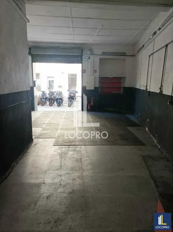 Plus de détails pour Local commercial à vendre