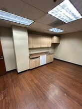 4300 Long Beach Blvd, Long Beach, CA à louer Photo intérieure– Image 1 sur 4