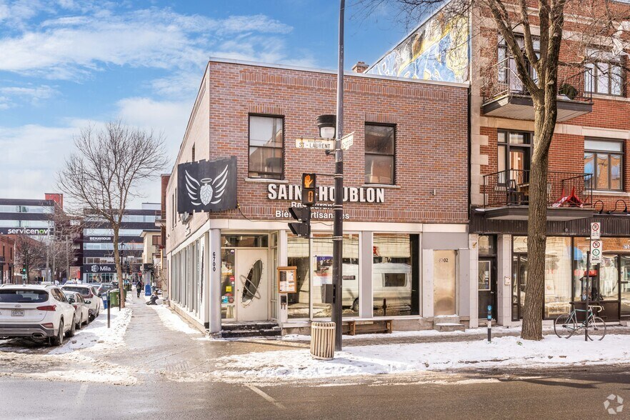 6700-6702 Boul Saint-Laurent, Montréal, QC à louer - Photo de l’immeuble – Image 2 sur 4