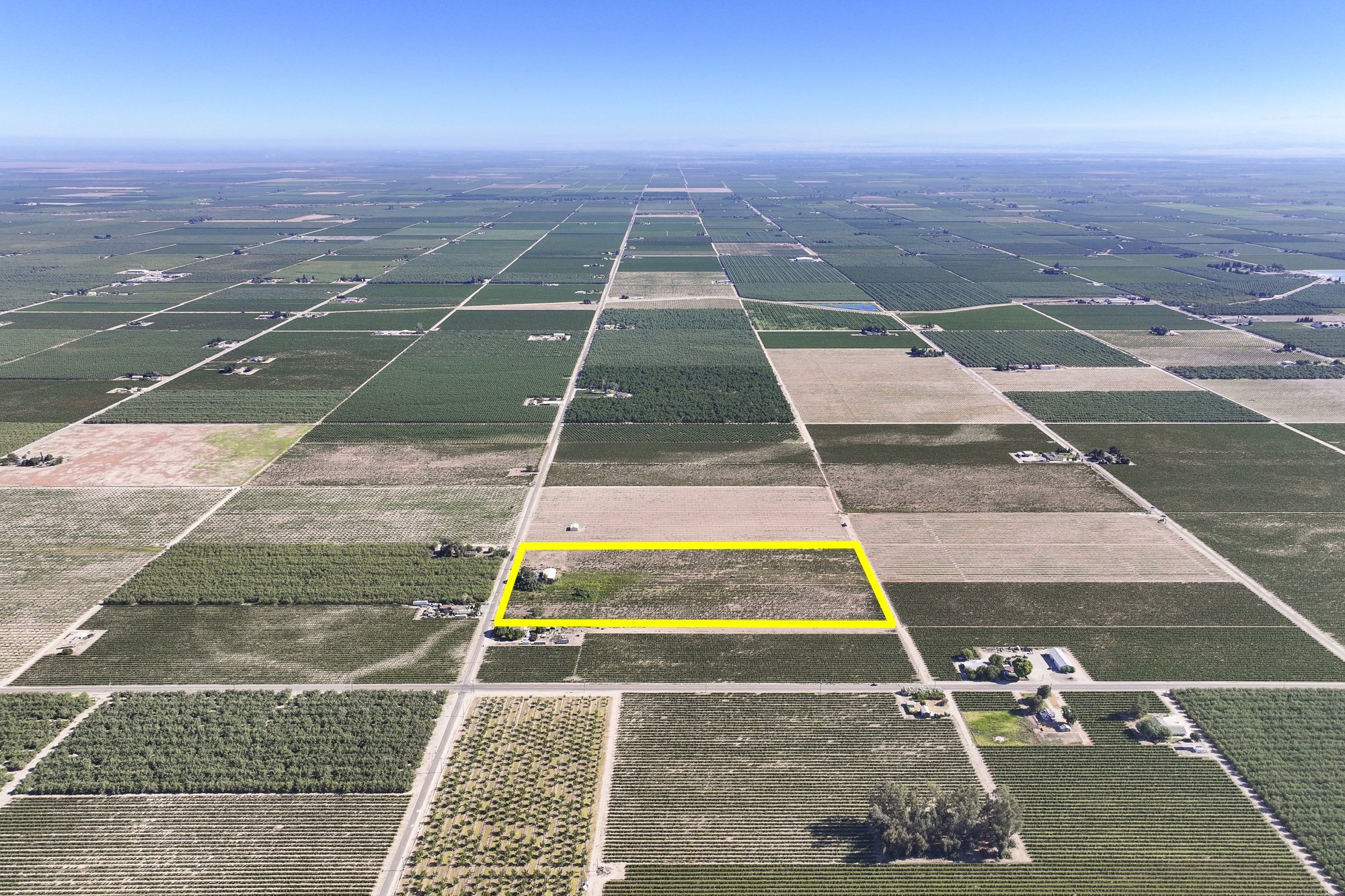 1128 N Trinity Ave, Kerman, CA à vendre Photo principale– Image 1 sur 5