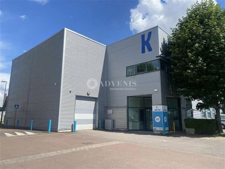 Local d’activités dans Ivry-sur-Seine à louer - Photo de l’immeuble – Image 1 sur 9