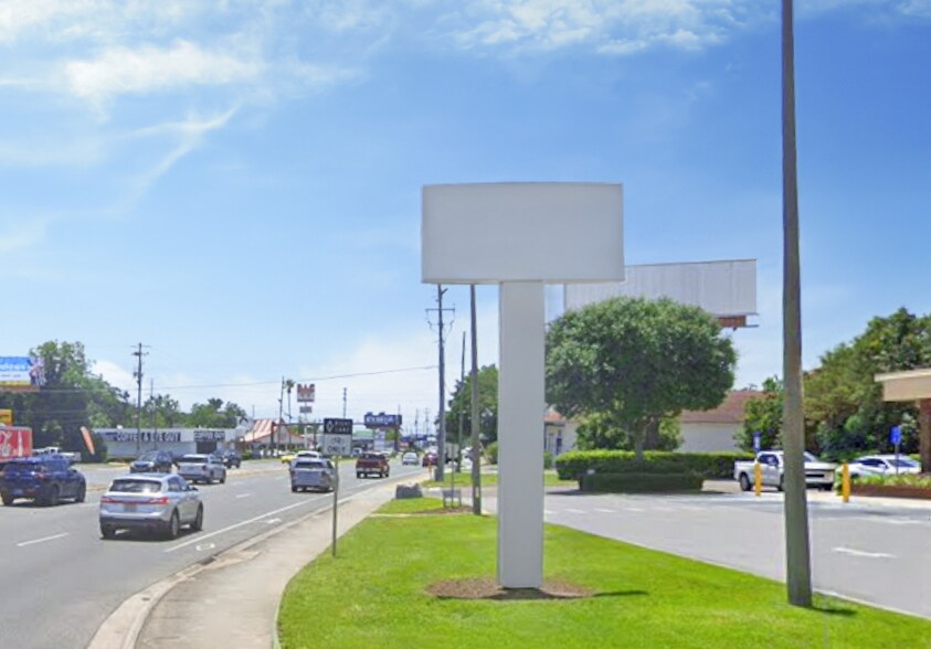 6727 Davis Hwy, Pensacola, FL à vendre - Photo de l’immeuble – Image 3 sur 3