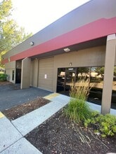 11717-11755 NE Marx St, Portland, OR à louer Photo intérieure– Image 1 sur 9