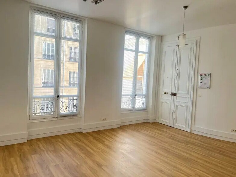 Bureau dans Paris à louer - Photo de l’immeuble – Image 3 sur 8