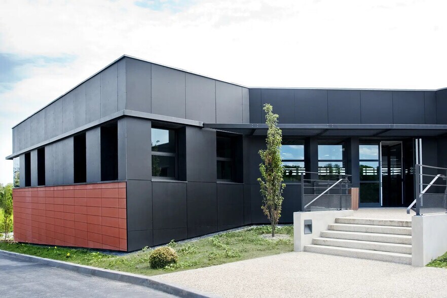 10 Esplanade Roland Garros, Reims à louer - Photo de l’immeuble – Image 1 sur 5