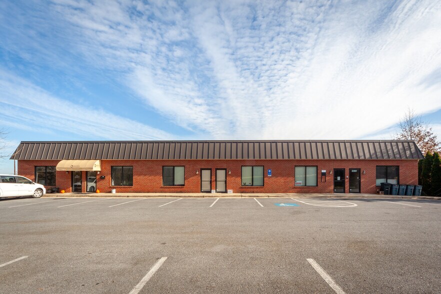 2251-2281 Valley Ave, Winchester, VA à louer - Photo de l’immeuble – Image 3 sur 5