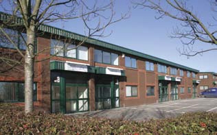 Roentgen Rd, Basingstoke à louer Photo de l’immeuble– Image 1 sur 4