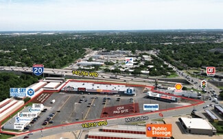 Plus de détails pour 5215 McCart Ave, Fort Worth, TX - Bureau/Local commercial à louer