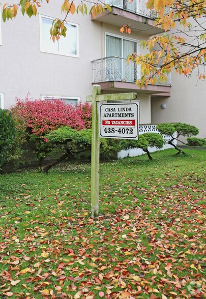 6540 Telford Av, Burnaby, BC à vendre - Photo de l’immeuble – Image 3 sur 8