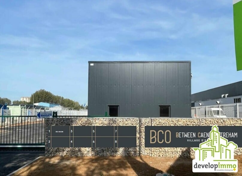 Local d’activités dans Blainville-sur-Orne à louer - Photo de l’immeuble – Image 1 sur 4