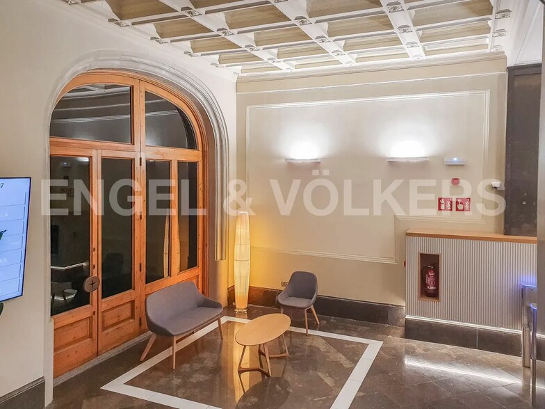 Passeig de Gràcia, Barcelone, Barcelona à louer - Hall d’entrée – Image 2 sur 6