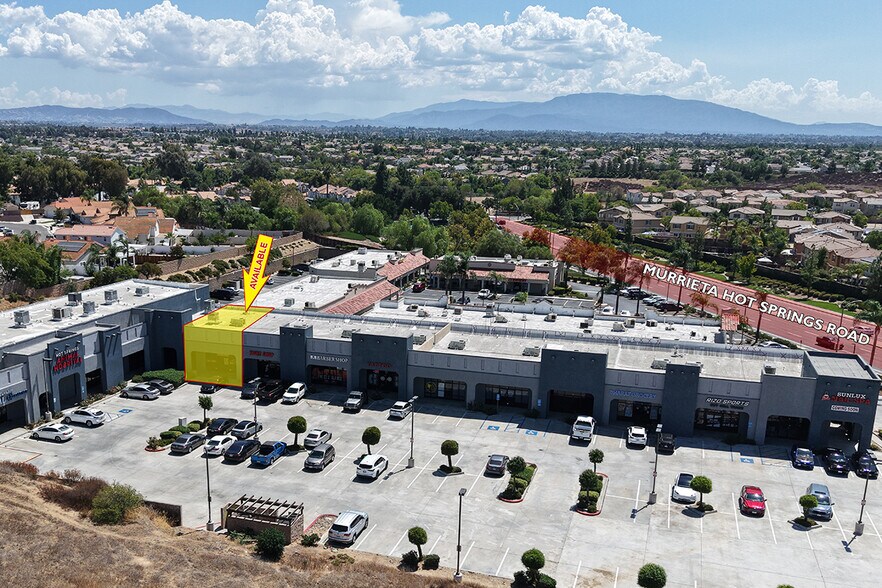 40165 Murrieta Hot Springs Rd, Murrieta, CA à louer - Photo de l’immeuble – Image 2 sur 3