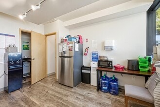7138 S Highland Dr, Salt Lake City, UT à louer Photo intérieure– Image 2 sur 20