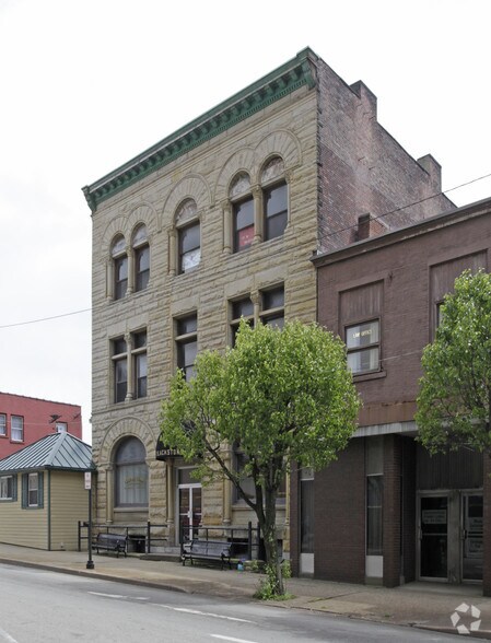 50 E Main St, Uniontown, PA à vendre - Photo de l’immeuble – Image 2 sur 2