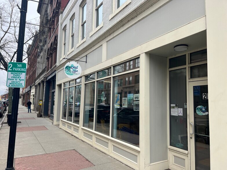 257-267 Water St, Augusta, ME à louer - Photo de l’immeuble – Image 2 sur 2