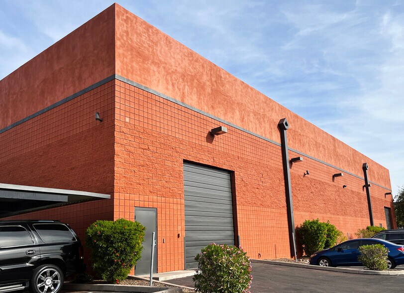 1507 W Parkside Ln, Phoenix, AZ à louer - Photo de l’immeuble – Image 3 sur 28
