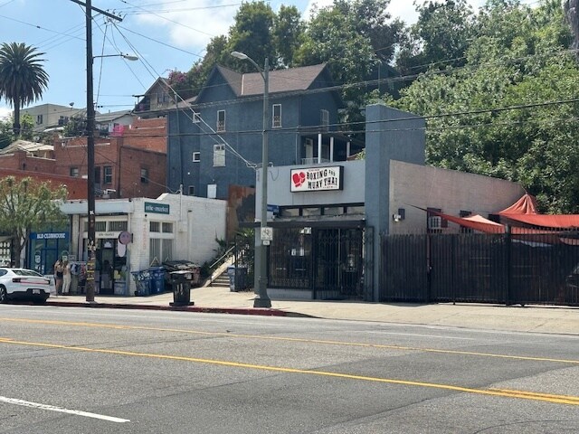 1302 W Sunset Blvd, Los Angeles, CA à louer - Photo de l’immeuble – Image 3 sur 3