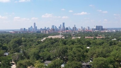 108 W 43rd St, Austin, TX à louer - Vidéo sur l’annonce professionnelle 