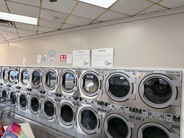 1-19 Ampere Pky, East Orange, NJ à vendre - Photo de l’immeuble – Image 2 sur 10