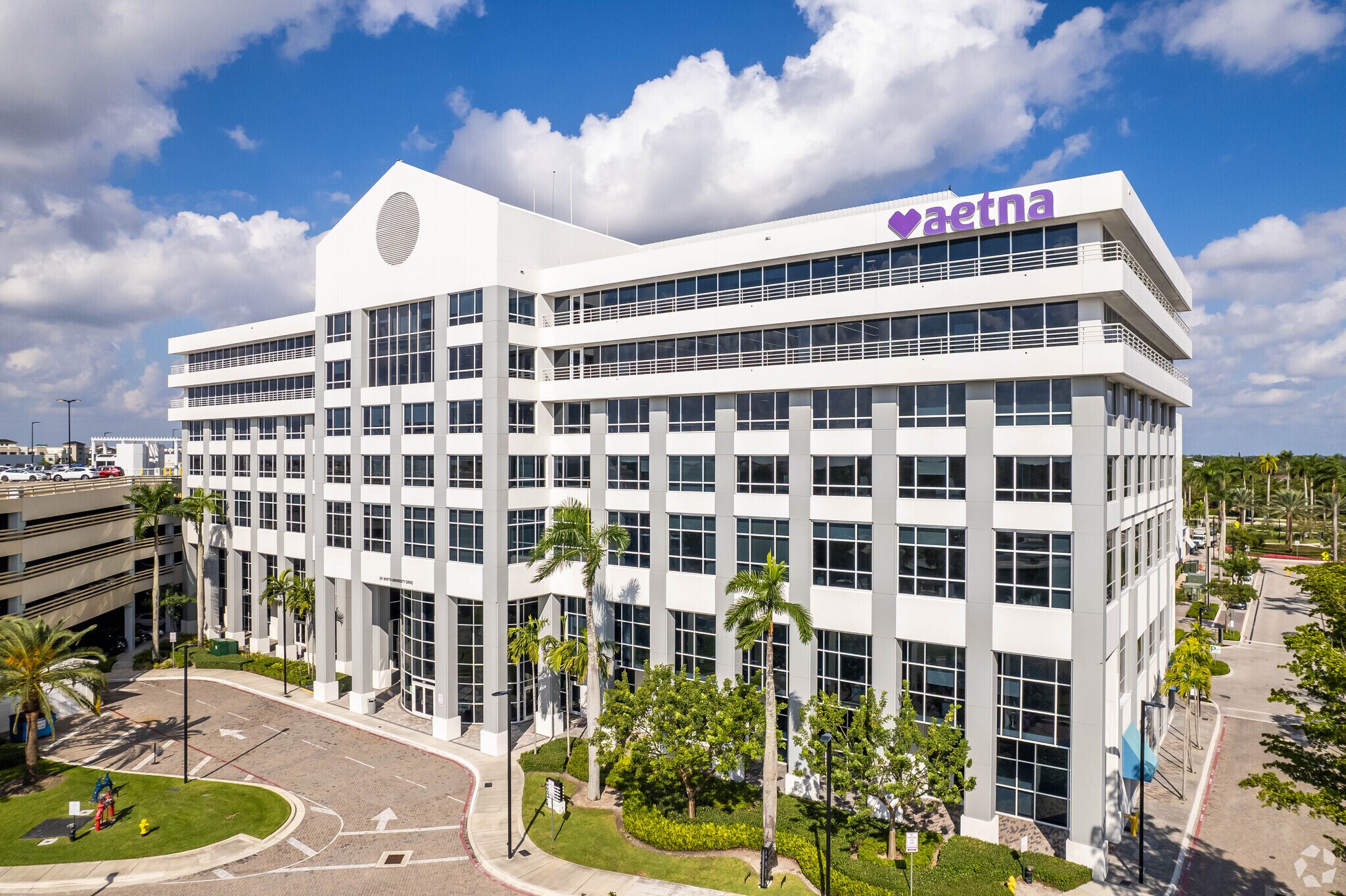 261 N University Dr, Plantation, FL à louer Photo principale– Image 1 sur 5