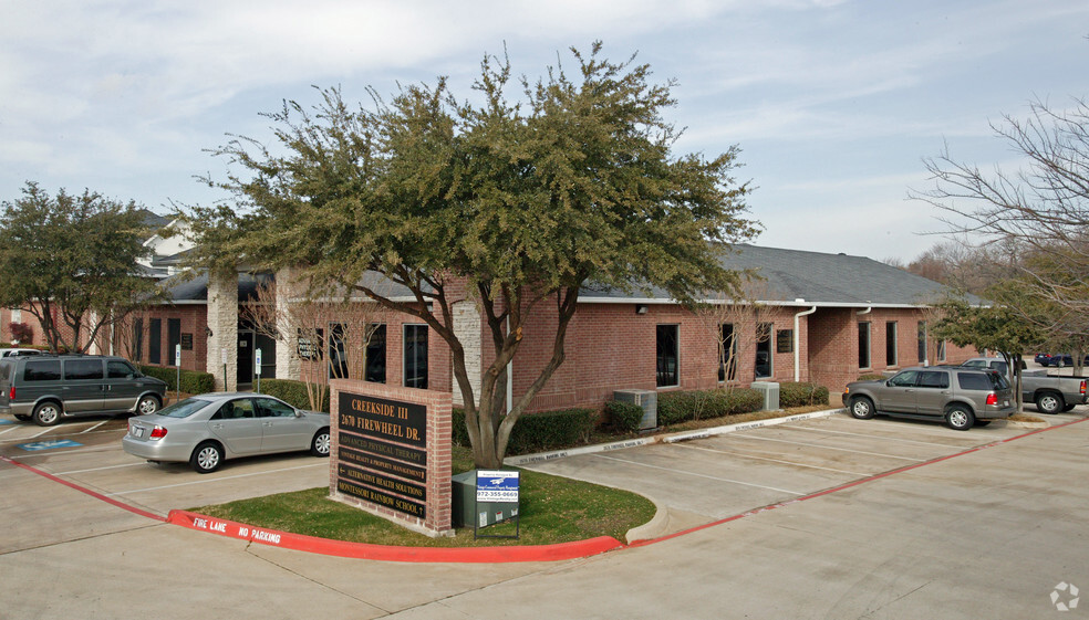 2670 Firewheel Dr, Flower Mound, TX à louer - Photo de l’immeuble – Image 3 sur 5