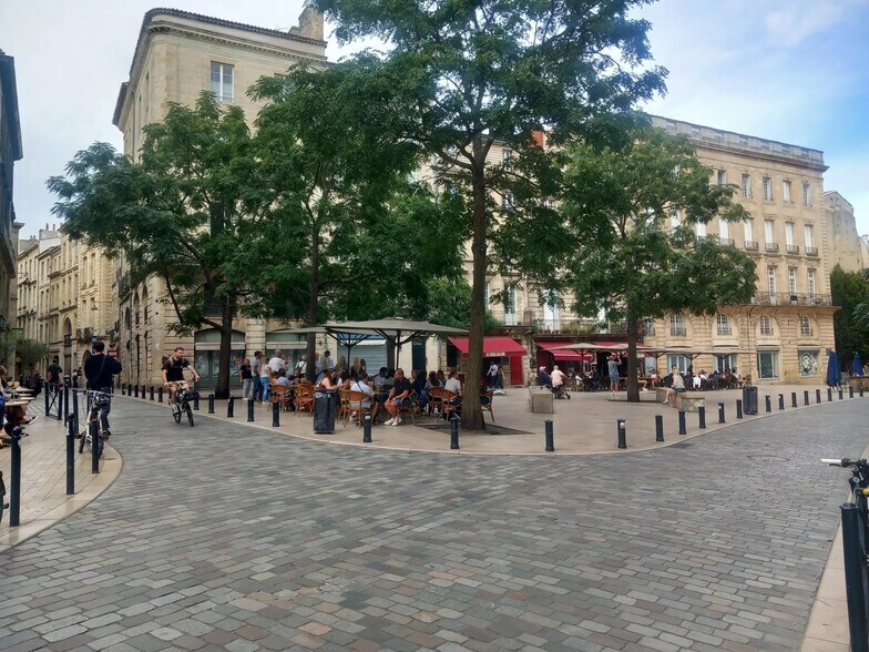 Local commercial dans Bordeaux à louer - Photo de l’immeuble – Image 2 sur 4