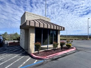 1699-1785 State Highway 273, Anderson, CA à louer Photo intérieure– Image 1 sur 4