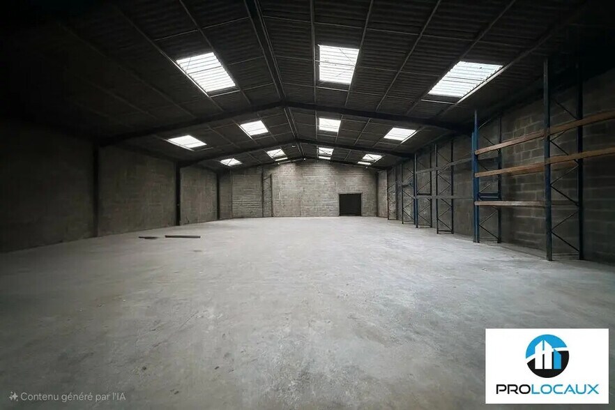 Local d’activités dans Camon à louer - Photo intérieure – Image 3 sur 3