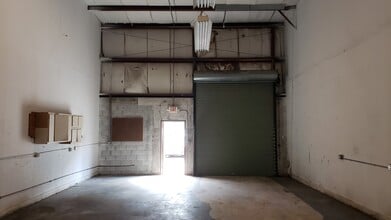 730 S Deerfield Ave, Deerfield Beach, FL à louer Photo intérieure– Image 2 sur 3