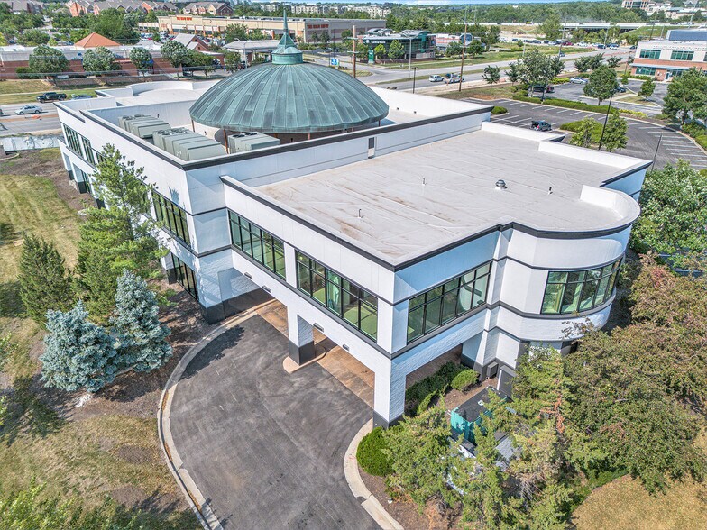 8101 W 135th St, Overland Park, KS à louer - Photo de l’immeuble – Image 3 sur 11