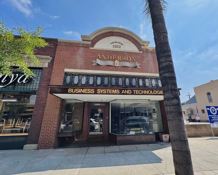 118 E Colorado Blvd, Pasadena, CA à louer - Photo de l’immeuble – Image 3 sur 4