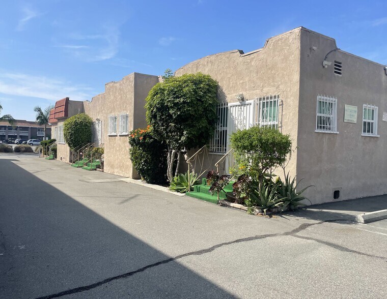 219 W Manchester Blvd, Inglewood, CA à vendre - Photo de l’immeuble – Image 3 sur 14