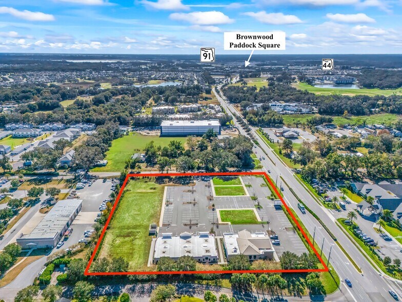 7321 Powell Rd, Wildwood, FL à louer - Photo de l’immeuble – Image 3 sur 8