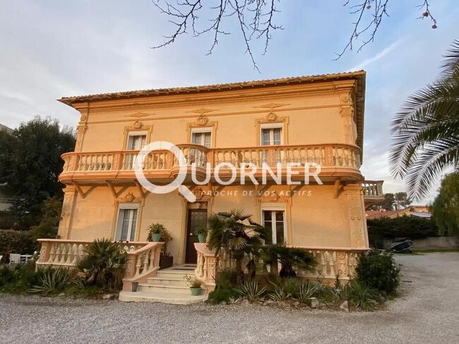 Plus de détails pour Local commercial à vendre