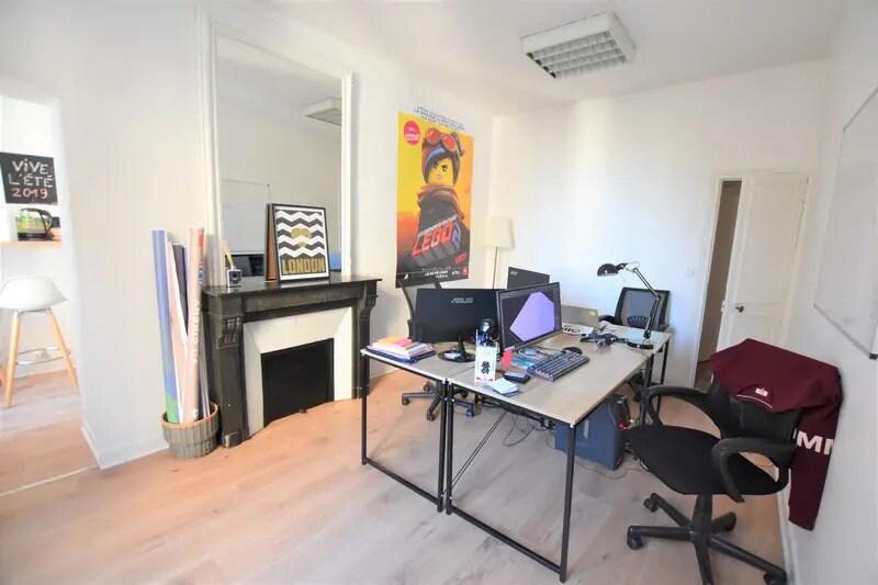 Bureau dans Paris à louer - Photo de l’immeuble – Image 2 sur 7